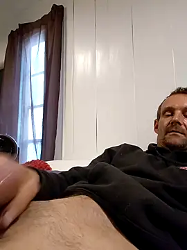 Hungwell1515 online show from November 24, 2025, 2:39 pm