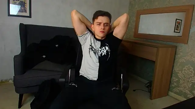 FelixStarkk online show from December 4, 2025, 4:55 am