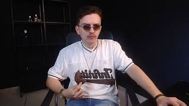 FelixStarkk online show from June 2, 2026, 6:13 am
