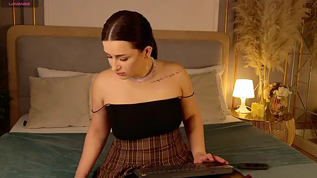 Snapshot of LanaElise chatting on January 9, 2026, 5:14 am LanaElise online show from January 9, 2026, 5:14 am