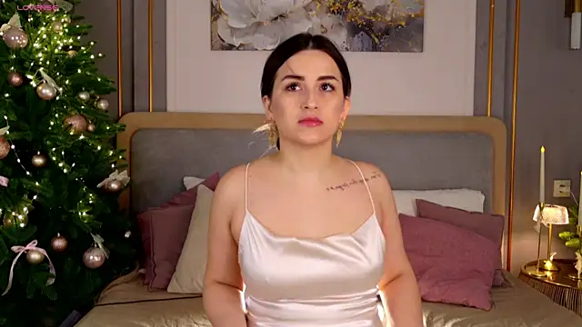 Snapshot of LanaElise chatting on December 19, 2025, 6:05 am LanaElise online show from December 19, 2025, 6:05 am