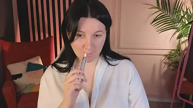 Snapshot of love_me__tonight_ chatting on October 14, 2025, 1:06 am love me tonight online show from October 14, 2025, 1:06 am
