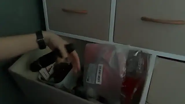 That English Rose  online show from October 26, 2025, 7:20 am