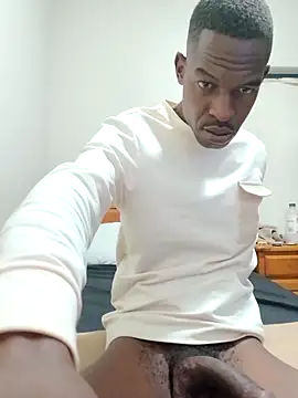 Snapshot of Fizozoo chatting on December 2, 2025, 7:48 pm Fizozoo online show from December 2, 2025, 7:48 pm