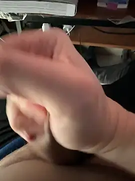 yesoui online show from October 17, 2025, 1:57 pm