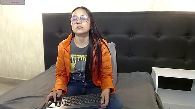 katalina07 1 online show from February 21, 2026, 10:23 pm