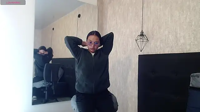 Snapshot of katalina07_1 chatting on November 15, 2025, 2:10 pm katalina07 1 online show from November 15, 2025, 2:10 pm