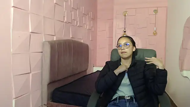 Snapshot of katalina07_1 chatting on September 29, 2025, 3:28 pm katalina07 1 online show from September 29, 2025, 3:28 pm