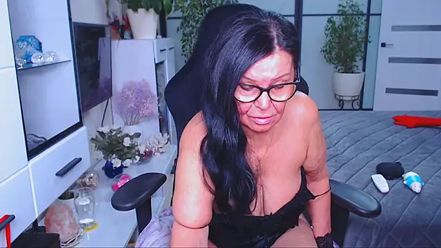 Snapshot of Anna_Blare chatting on November 18, 2025, 10:51 am Anna Blare online show from November 18, 2025, 10:51 am