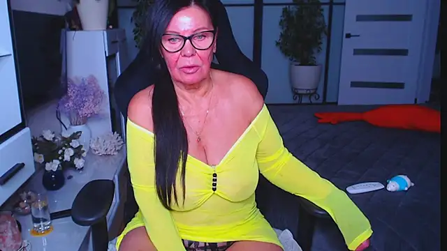 Snapshot of Anna_Blare chatting on September 29, 2025, 6:35 pm Anna Blare online show from September 29, 2025, 6:35 pm