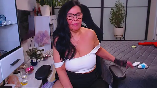 Snapshot of Anna_Blare chatting on November 30, 2025, 10:16 am Anna Blare online show from November 30, 2025, 10:16 am