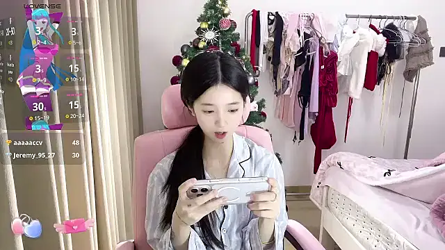 Snapshot of OiOi-666 chatting on February 16, 2026, 1:32 pm OiOi-666 online show from February 16, 2026, 1:32 pm