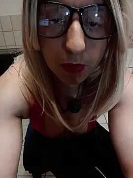 Snapshot of sina_sun25 chatting on December 22, 2025, 7:47 pm sina sun25 online show from December 22, 2025, 7:47 pm