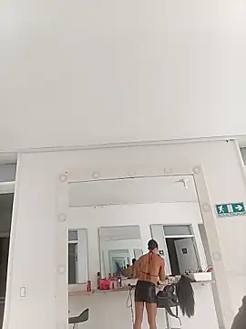 keytinthomson  online show from March 7, 2026, 4:56 pm