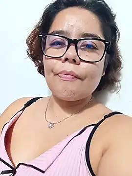 saenz eymi online show from December 17, 2025, 3:11 am