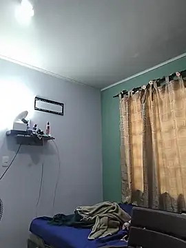 Snapshot of saenz_eymi chatting on June 11, 2026, 4:59 pm saenz eymi online show from June 11, 2026, 4:59 pm