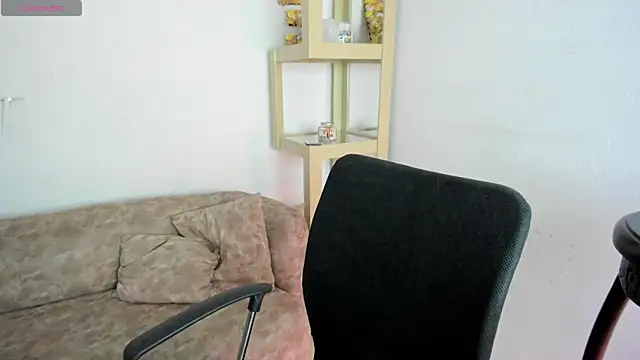 MafeStar777 online show from September 26, 2025, 5:42 pm