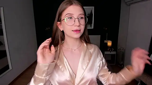 Snapshot of EditaBand chatting on February 11, 2026, 7:14 pm EditaBand online show from February 11, 2026, 7:14 pm