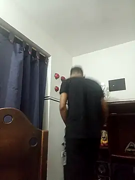 Negritohot2828 online show from April 19, 2026, 3:51 am