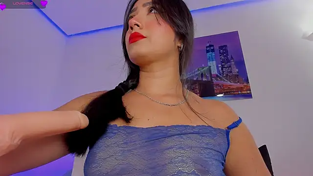 eva rain  online show from October 3, 2025, 5:09 am