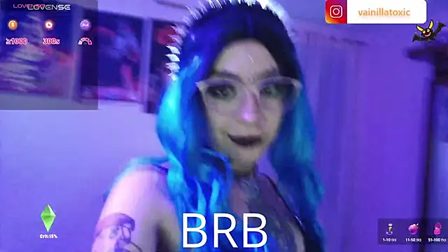 Snapshot of vainilla_doll chatting on February 21, 2026, 12:45 am vainilla doll online show from February 21, 2026, 12:45 am