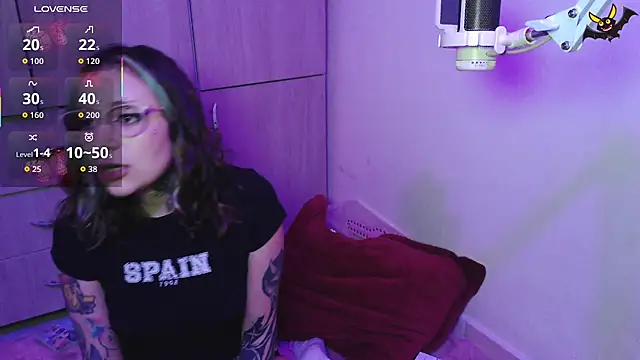 vainilla doll online show from April 8, 2026, 2:35 am