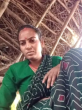 Snapshot of Hot_chinkiji chatting on September 19, 2025, 9:02 am Hot chinkiji online show from September 19, 2025, 9:02 am