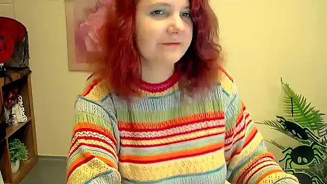 Snapshot of TwoBigSuns chatting on October 20, 2025, 6:37 am TwoBigSuns online show from October 20, 2025, 6:37 am