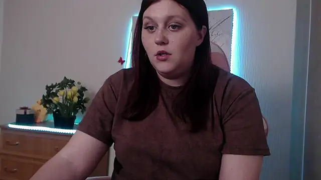 Snapshot of Alisawoods_ chatting on May 6, 2026, 1:15 pm Alisawoods online show from May 6, 2026, 1:15 pm