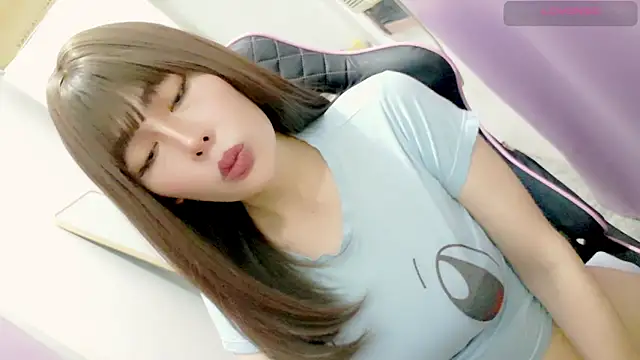 tgirljennie 69 online show from February 3, 2026, 4:32 am