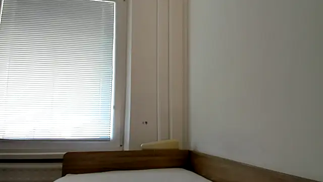 Snapshot of Cimbelka chatting on April 27, 2026, 6:44 am Cimbelka online show from April 27, 2026, 6:44 am