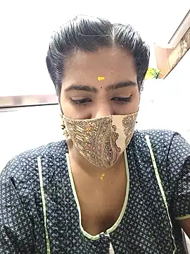 Snapshot of Tamil-Meenu12 chatting on December 15, 2025, 7:03 am Tamil-Meenu12 online show from December 15, 2025, 7:03 am