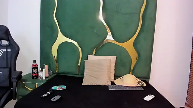 perlaasm online show from November 7, 2025, 1:15 pm