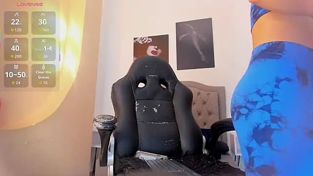 arianna 000 online show from October 21, 2025, 1:32 pm