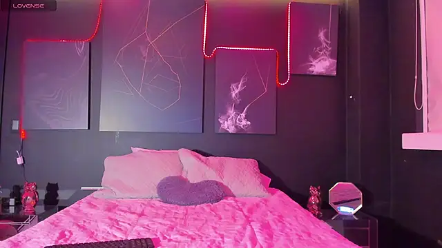 DollyBrowncc online show from December 20, 2025, 4:15 am