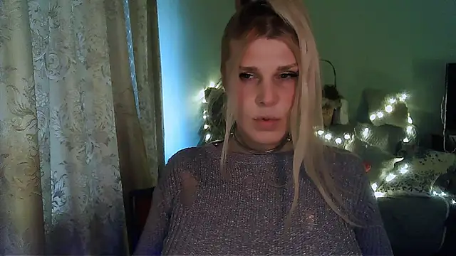 Snapshot of TsPostophere chatting on February 18, 2025, 1:44 pm TsPostophere online show from February 18, 2025, 1:44 pm