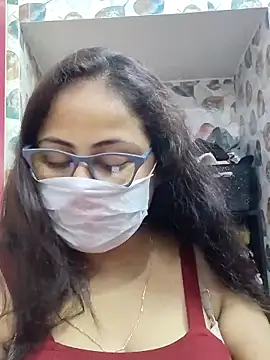 nisha 1110 online show from April 28, 2026, 2:43 pm