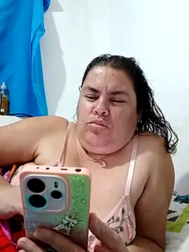 Snapshot of yaneth_ chatting on November 16, 2025, 11:52 pm yaneth online show from November 16, 2025, 11:52 pm