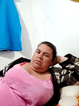 Snapshot of yaneth_ chatting on October 18, 2025, 10:56 pm yaneth online show from October 18, 2025, 10:56 pm