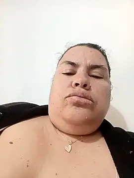 Snapshot of yaneth_ chatting on October 17, 2025, 1:13 pm yaneth online show from October 17, 2025, 1:13 pm