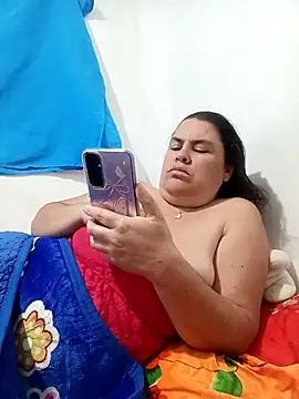 Snapshot of yaneth_ chatting on October 13, 2025, 11:27 pm yaneth online show from October 13, 2025, 11:27 pm