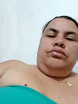 Snapshot of yaneth_ chatting on November 21, 2025, 11:26 pm yaneth online show from November 21, 2025, 11:26 pm