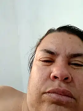 Snapshot of yaneth_ chatting on December 3, 2025, 12:26 pm yaneth online show from December 3, 2025, 12:26 pm