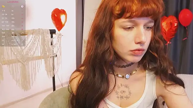 LeelooYolo online show from February 14, 2026, 4:18 pm