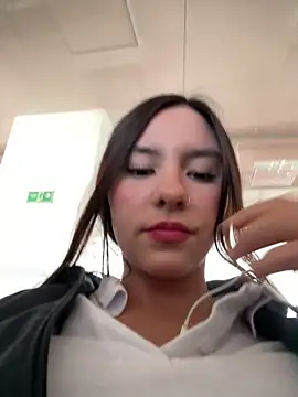 Snapshot of Katie_rawwww chatting on October 24, 2025, 3:33 pm Katie rawwww online show from October 24, 2025, 3:33 pm