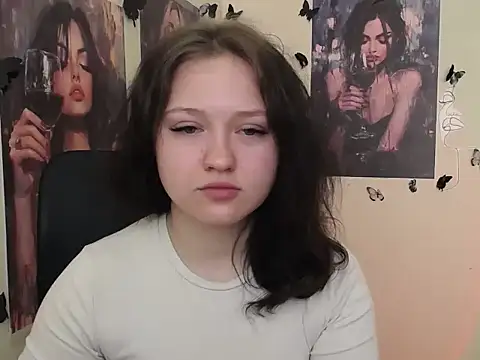 Snapshot of LadyAlice_ chatting on April 29, 2026, 6:28 am LadyAlice online show from April 29, 2026, 6:28 am