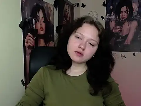 LadyAlice  online show from April 18, 2026, 6:05 am