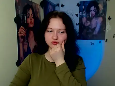 LadyAlice  online show from March 3, 2026, 6:53 am