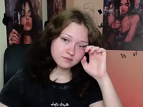 Snapshot of LadyAlice_ chatting on July 15, 2026, 5:58 am LadyAlice online show from July 15, 2026, 5:58 am