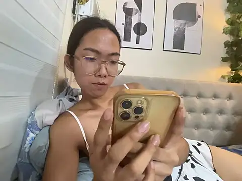 Snapshot of Sluttgwen69 chatting on April 28, 2026, 3:05 pm Sluttgwen69 online show from April 28, 2026, 3:05 pm